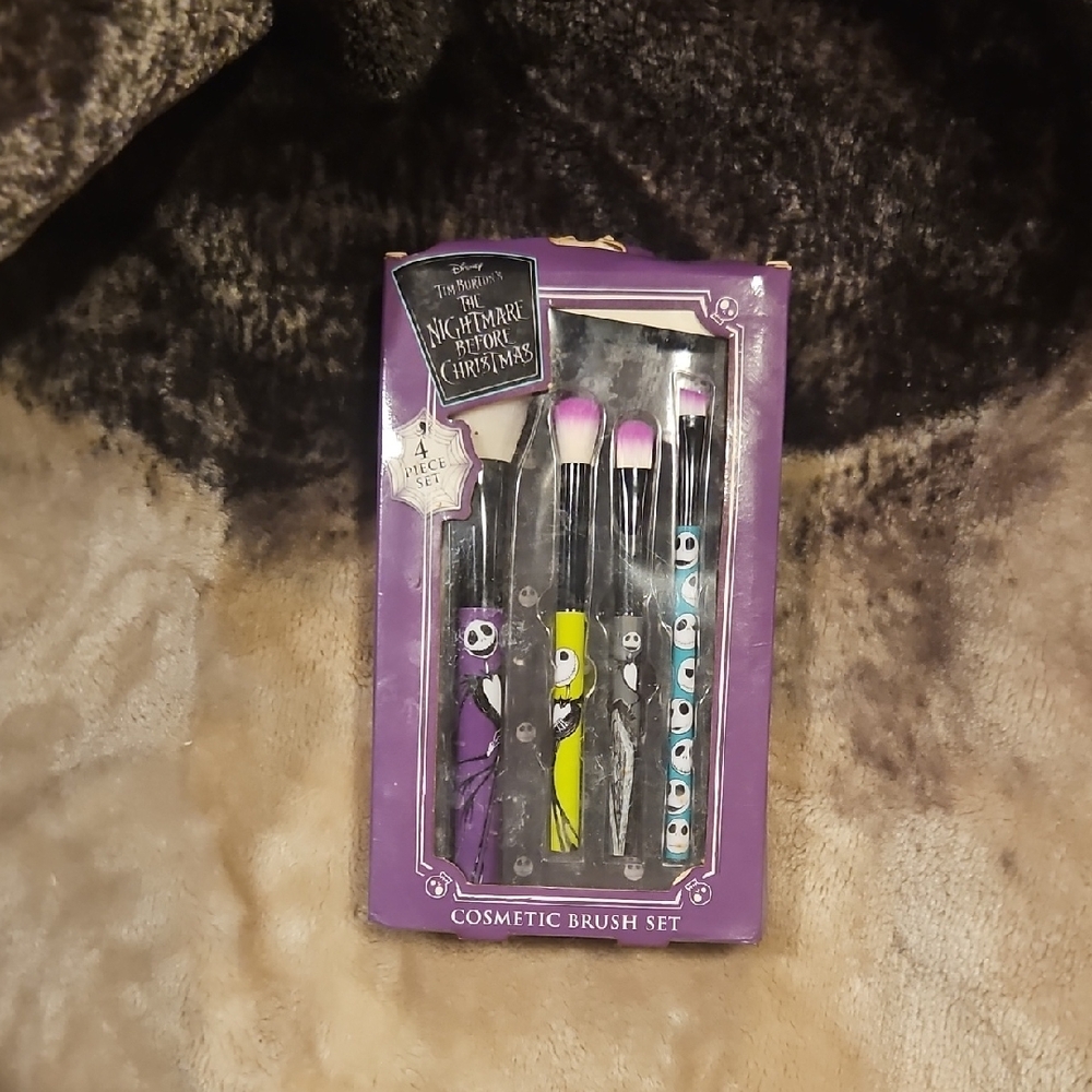 Disney Nightmare Before Christmas Brush Set - Purple and Black